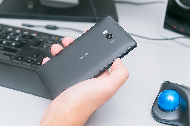 Nokia Lumia 930 (32).jpg